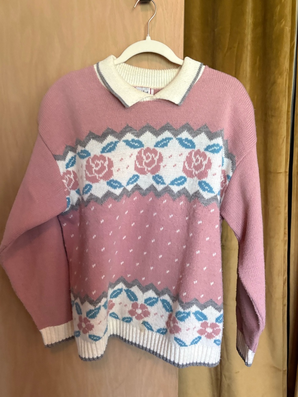 Vintage Pink Floral Knit Sweater